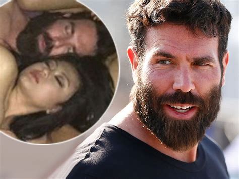 Instagram playboy Dan Bilzerian shares ORGY photo online: Is。